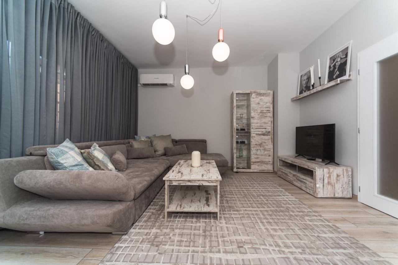 Appartement Fashionable 1Bd Flat In The Centre Of Plovdiv Extérieur photo